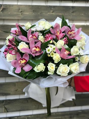 Букет цветов из: Розы и Хризантемы в Курской
