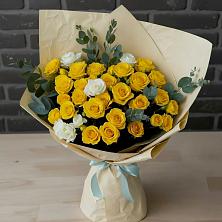 Букет цветов из:  Розы в Курской