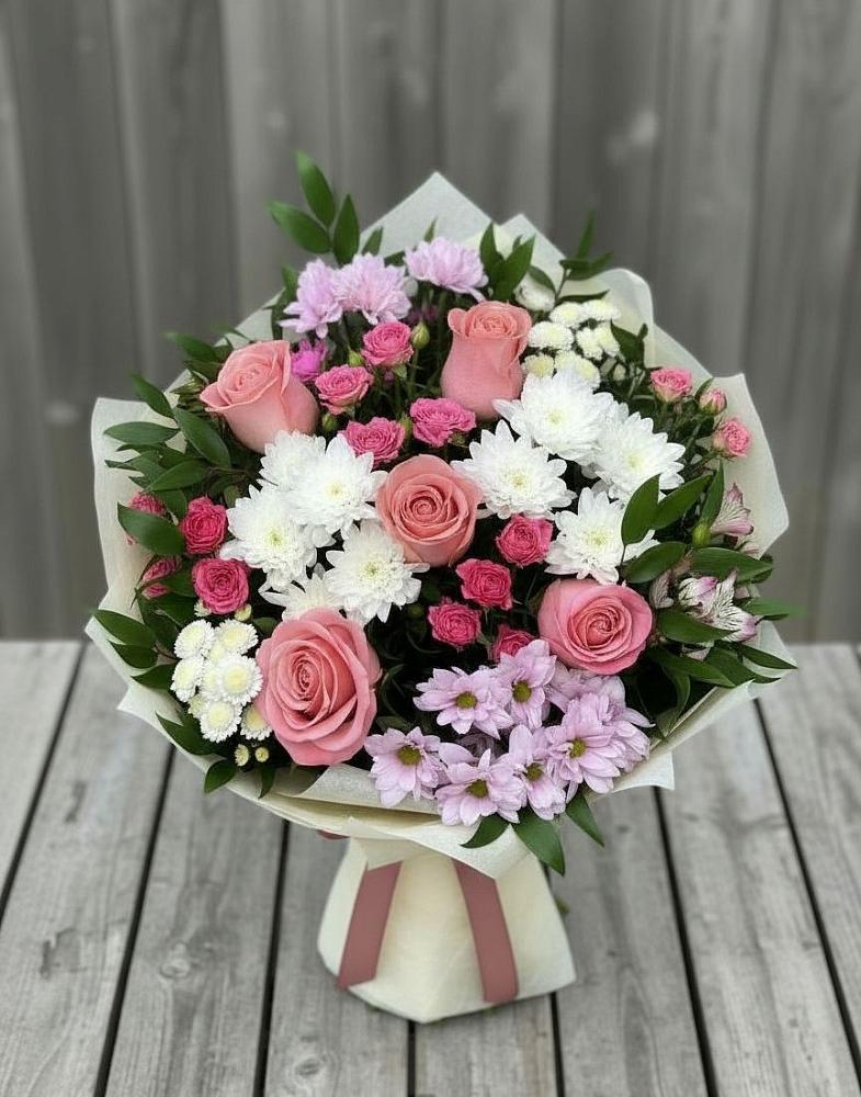 Букет цветов из: Альстромерии, Гвоздики, Розы и Хризантемы в Курской