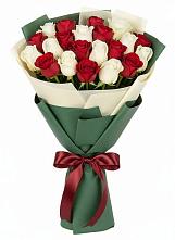 Букет Микс из красных и белых роз #REPLACE_PRED# Курской