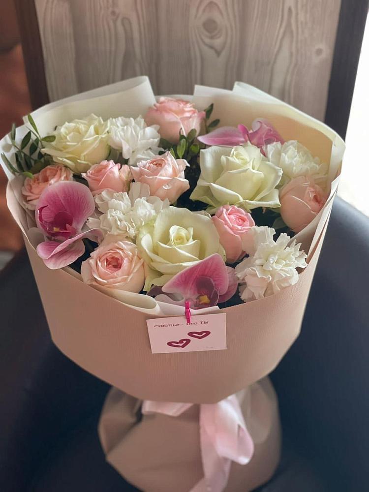 Букет цветов из: Орхидеи, Розы и Гвоздики в Курской