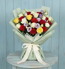 Букет цветов из:  Розы в Курской