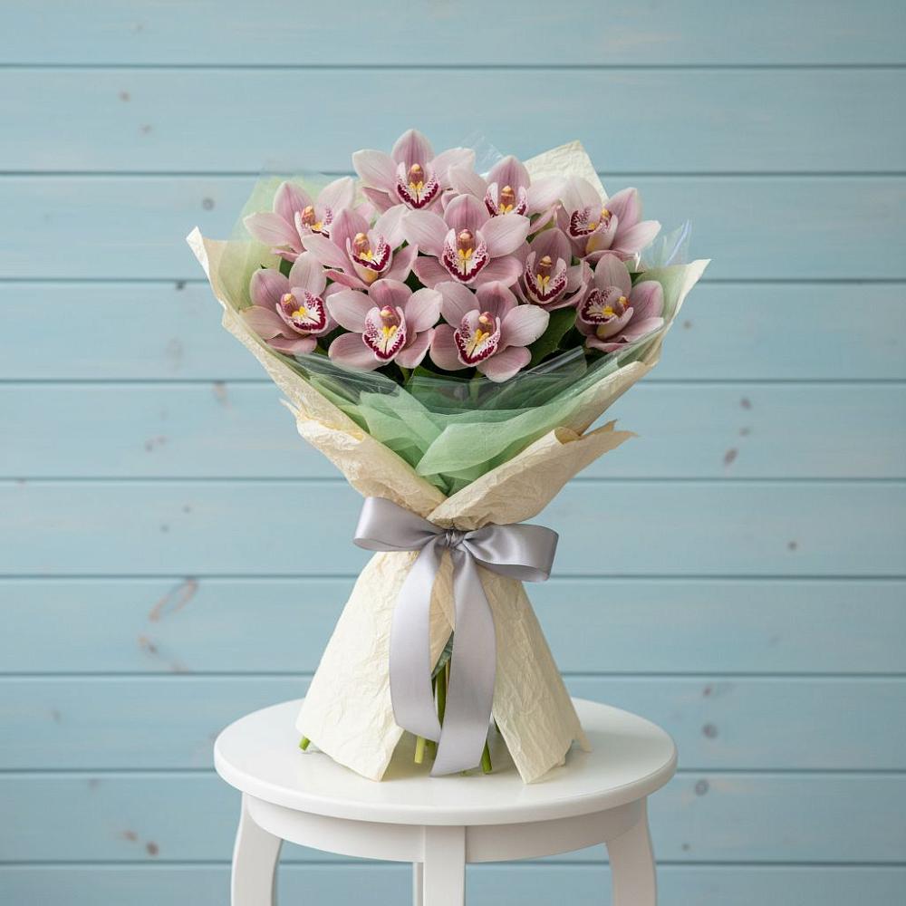 Букет цветов из: Орхидеи и Розы в Курской