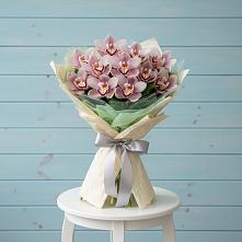 Букет цветов из:  Орхидеи и Розы в Курской