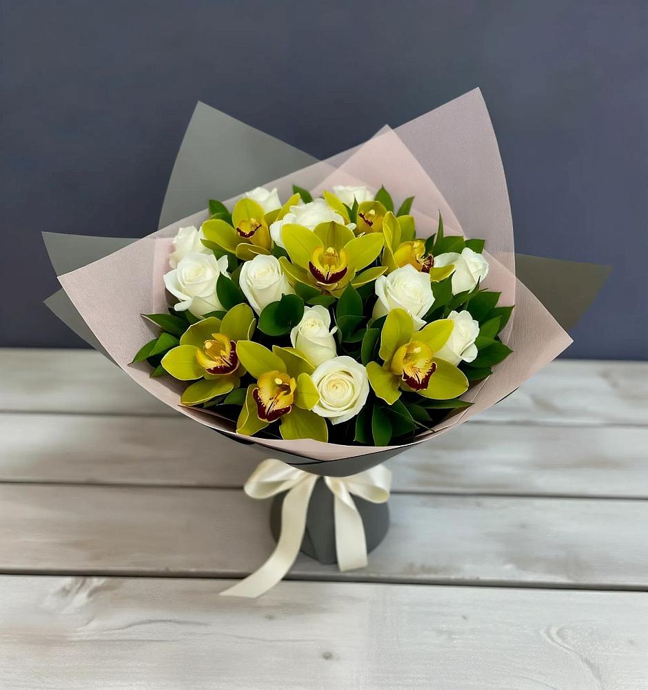 Букет цветов из: Орхидеи и Розы в Курской