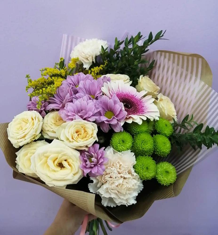 Букет цветов из: Хризантемы, Розы, Гвоздики и Герберы в Курской