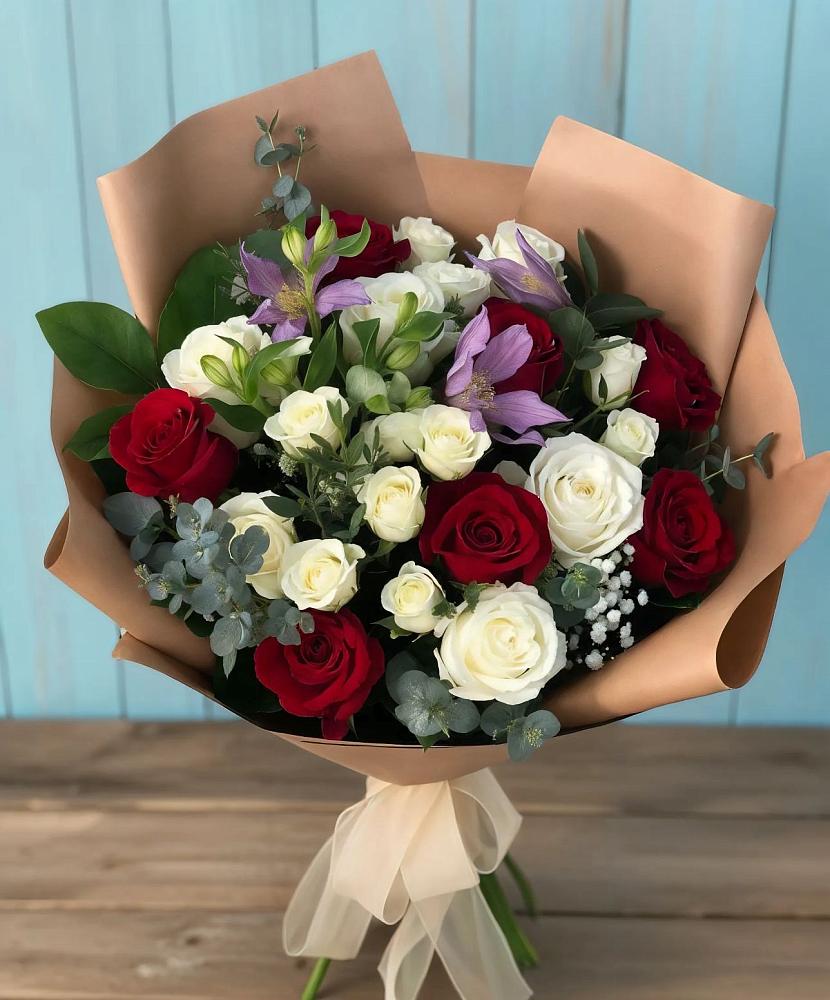 Букет цветов из: Розы и Альстромерии в Курской
