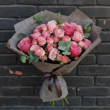 Букет цветов из:  Розы в Курской